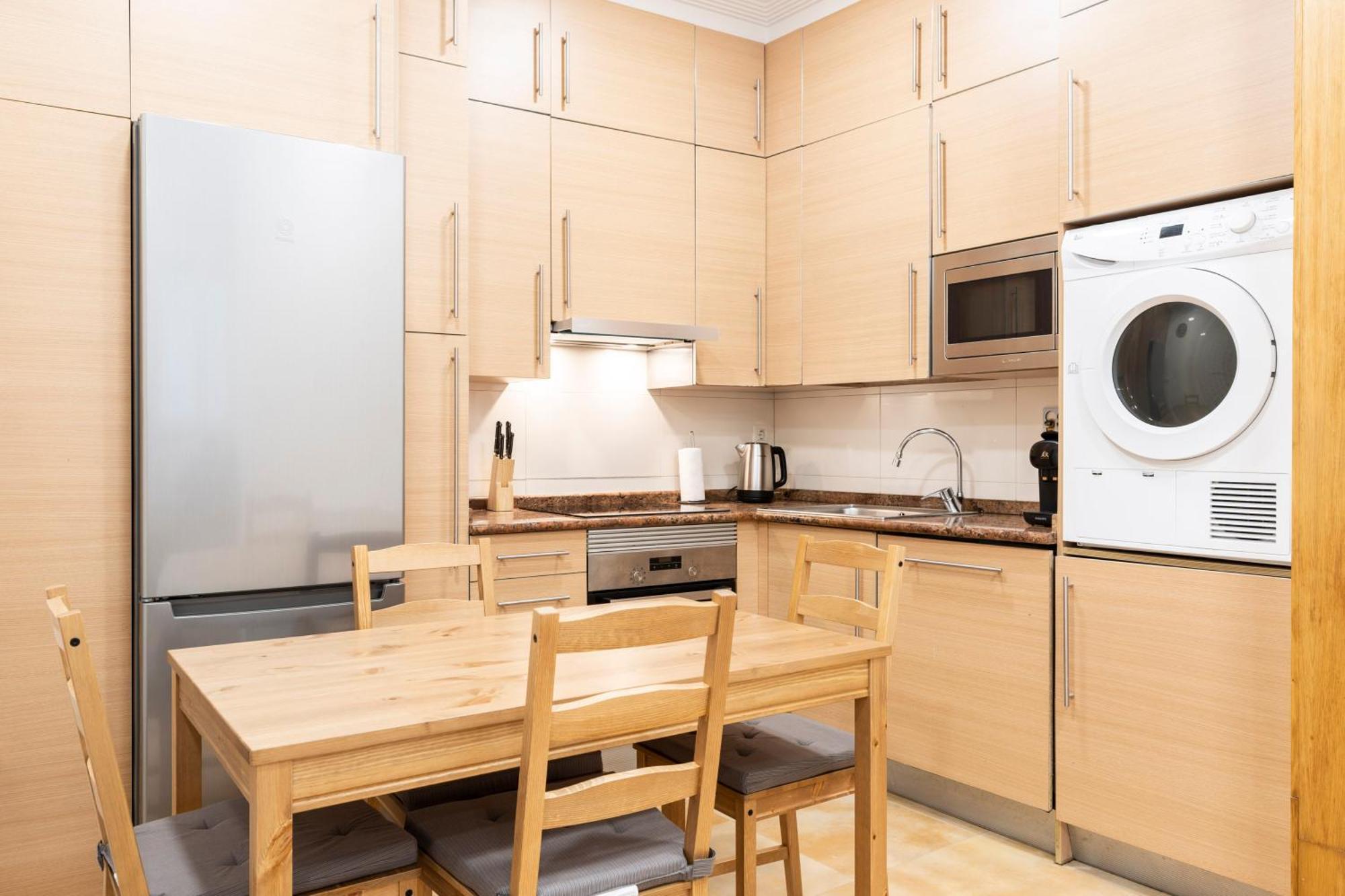 Bonito Y Comodo Apartamento Cerca De La Playa San Sebastian Luaran gambar